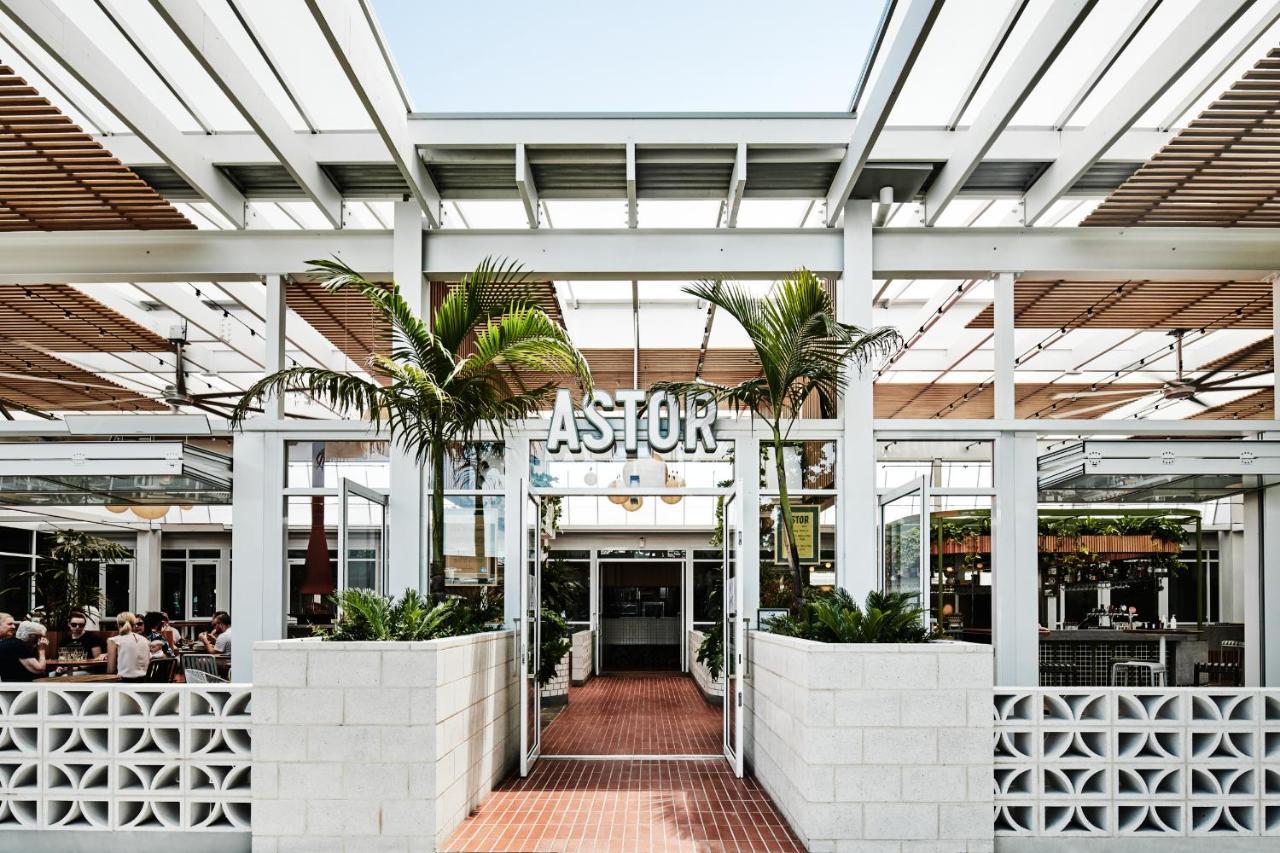 אלבורי Astor Hotel Motel מראה חיצוני תמונה
